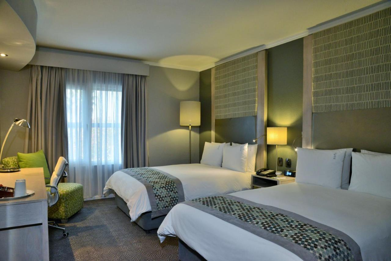 Holiday Inn Johannesburg Airport By Ihg Kempton Park Exterior photo