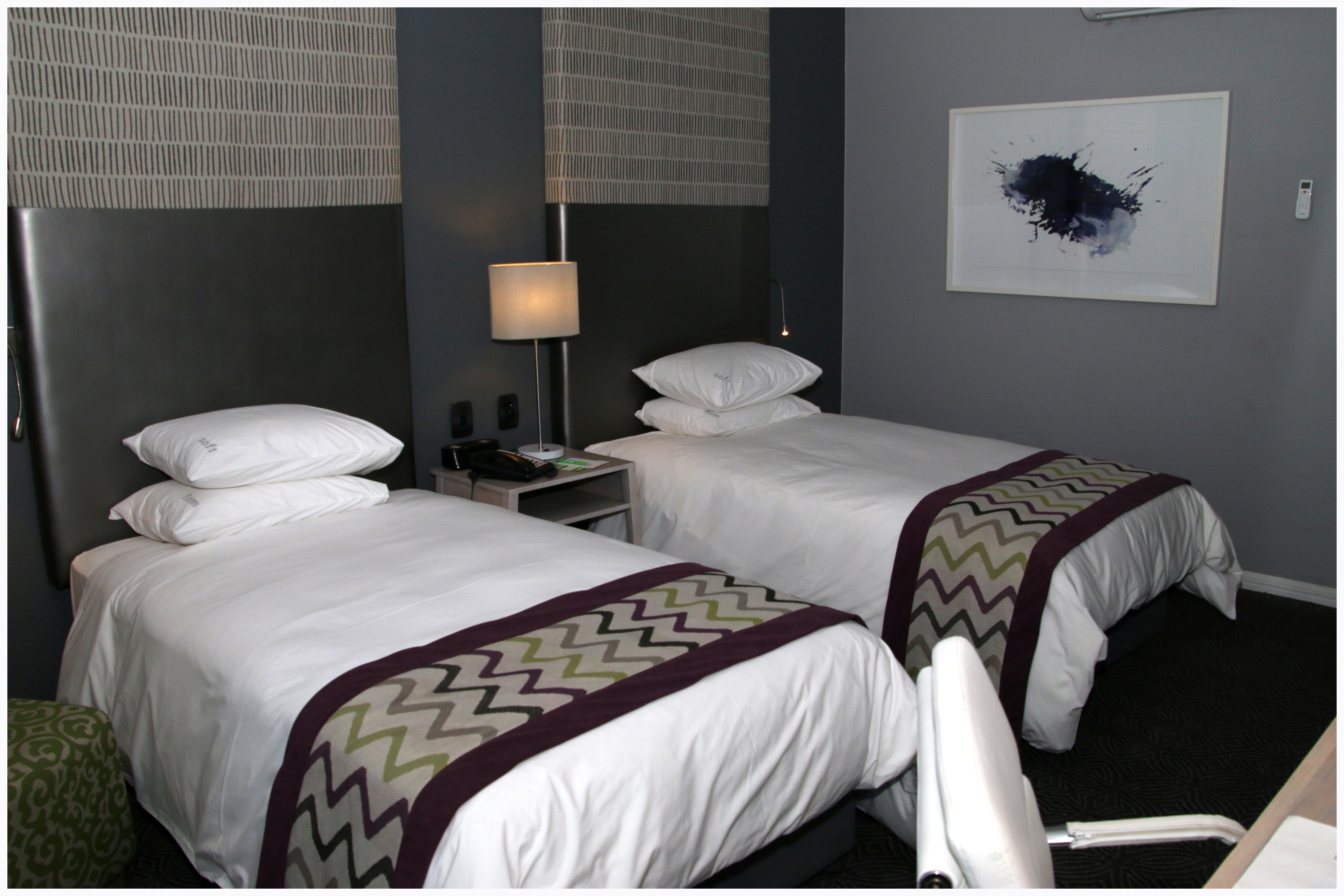 Holiday Inn Johannesburg Airport By Ihg Kempton Park Exterior photo