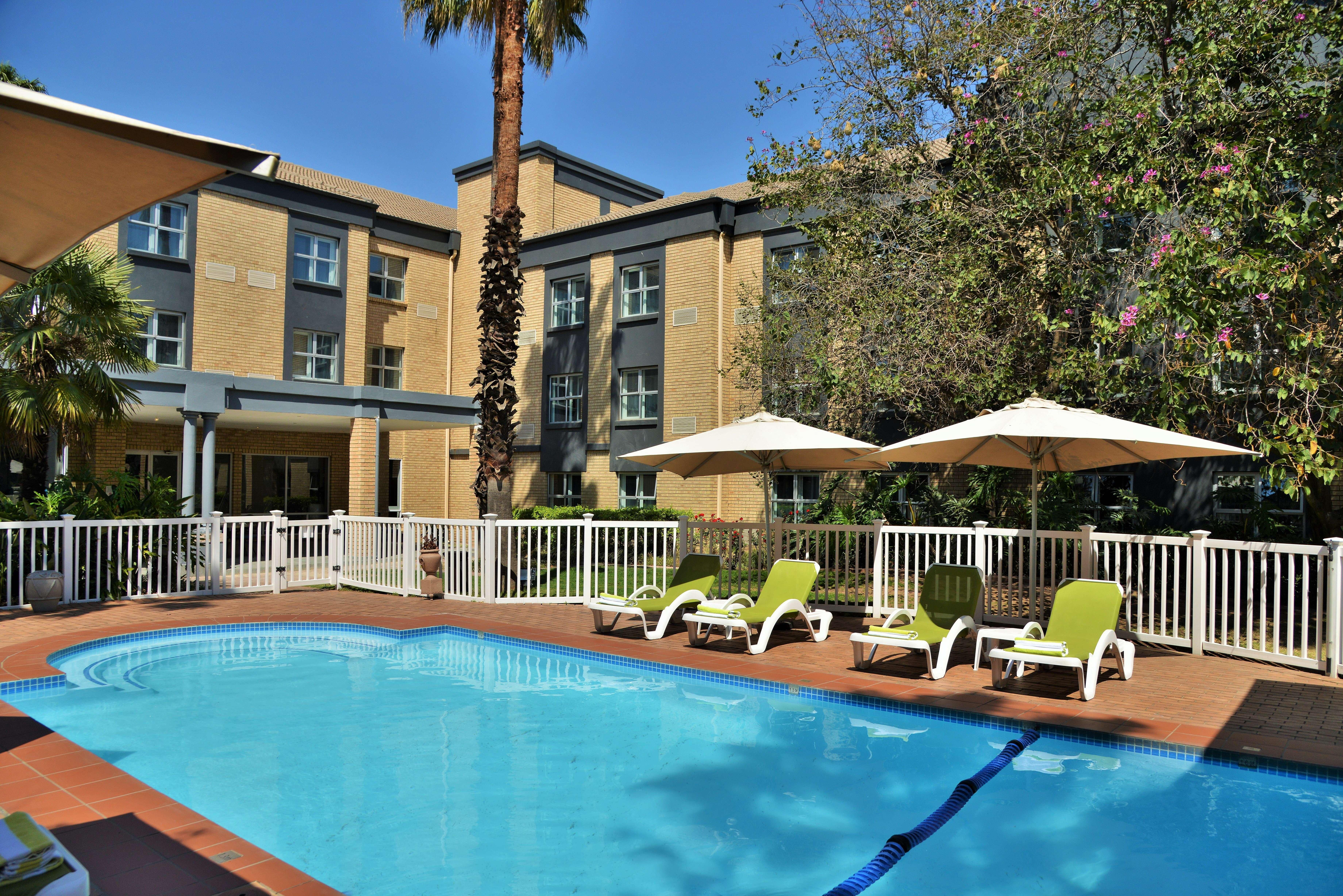 Holiday Inn Johannesburg Airport By Ihg Kempton Park Exterior photo