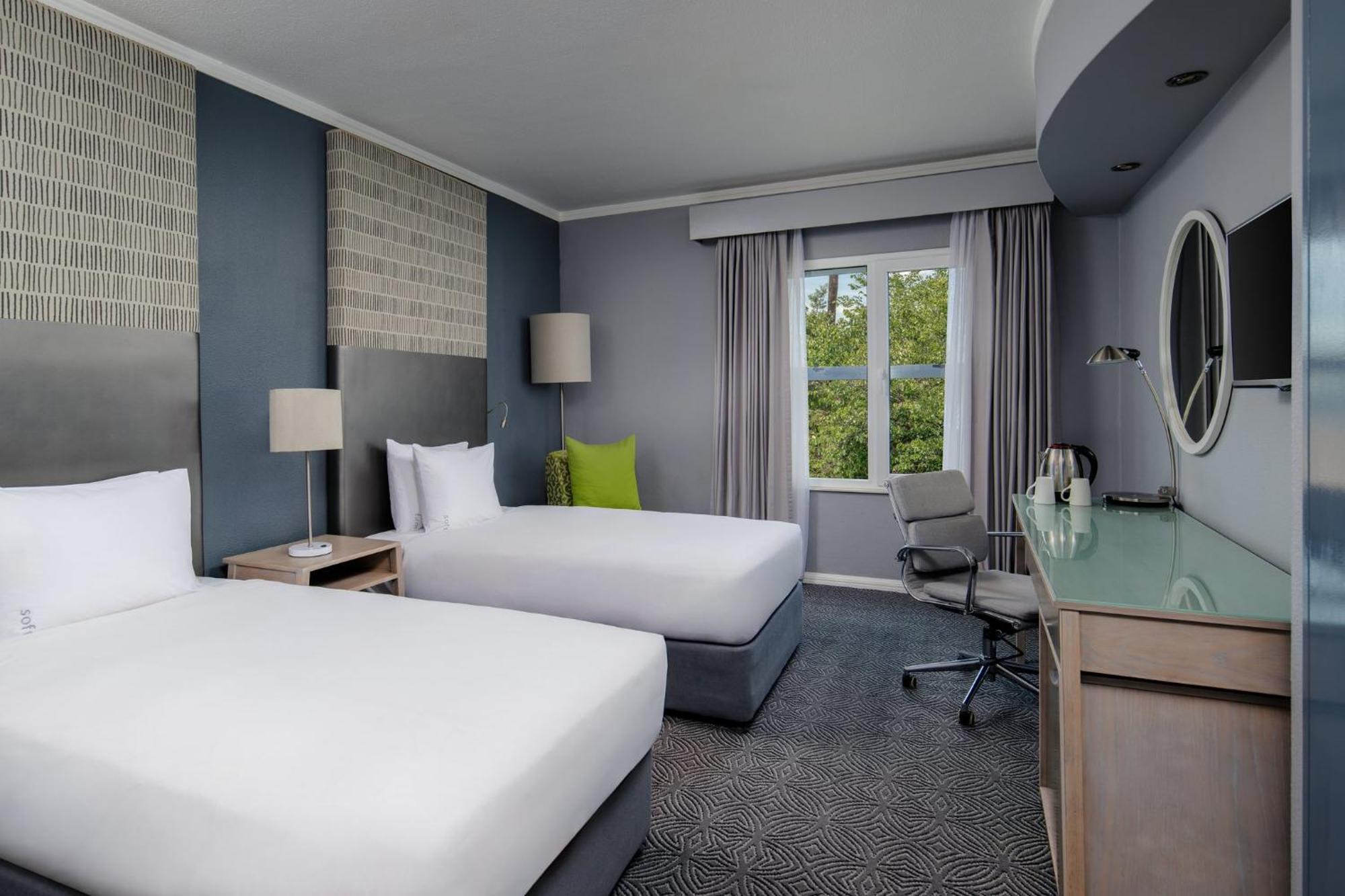 Holiday Inn Johannesburg Airport By Ihg Kempton Park Exterior photo